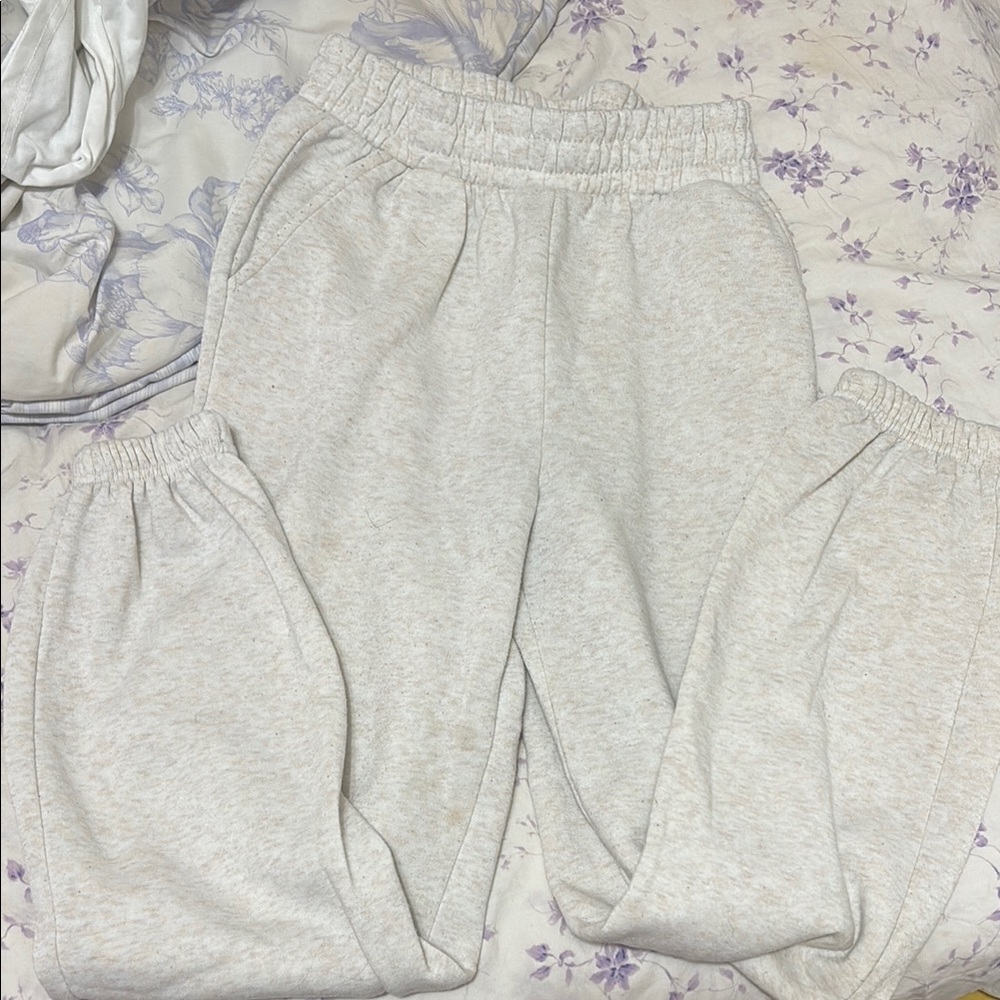 Women’s or kids Gray Sweatpants